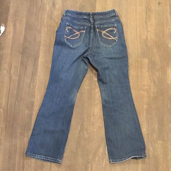 Chico’s platinum size 0.5 short mom jeans - Picture 2 of 3